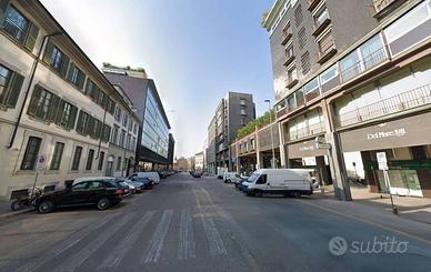 Immobile di 330 m² con 5 locali a Milano