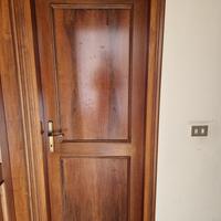 4 porte in legno