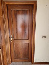 4 porte in legno
