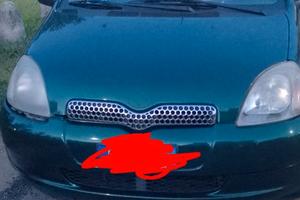 Auto Toyota Yaris