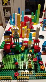 Ampio lotto costruzioni LEGO DUPLO / UNICO