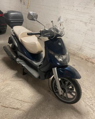Beverly 400 ie