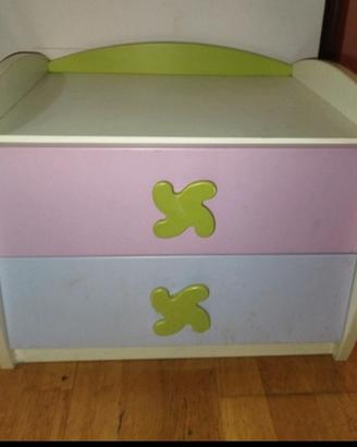 Letto bambina e comodino 