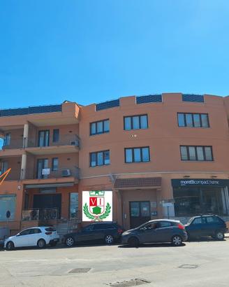 1°Piano ufficio di 330 mq terrazzo posti auto