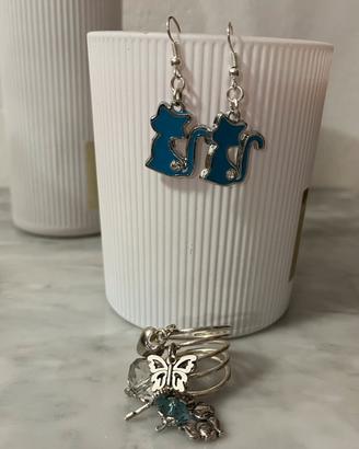 Orecchini e anello con gatto