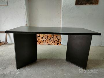 scrivania tavolo Tecno