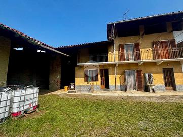 CASA SEMINDIPENDENTE A ROCCA CANAVESE