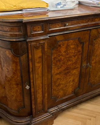 Mobile credenza classica vintage  in legno di noce