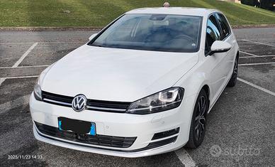 Volkswagen GOLF VII