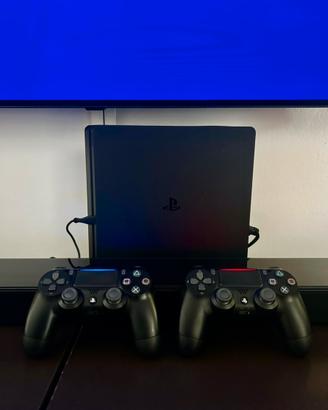 Play station 4 slim