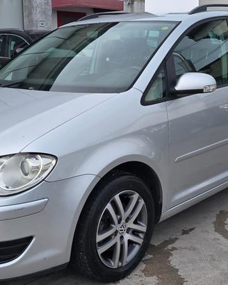 Volkswagen Touran 2.0 Highline Ecofuel