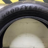 Treno gomme Goodyear 215/60 R17