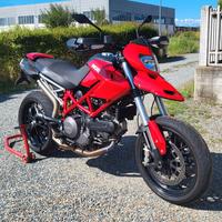 Ducati Hypermotard 796