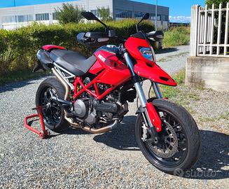 Ducati Hypermotard 796