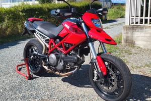 Ducati Hypermotard 796