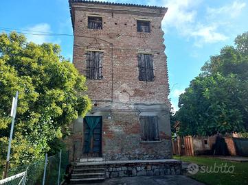 RUSTICO A SACCOLONGO