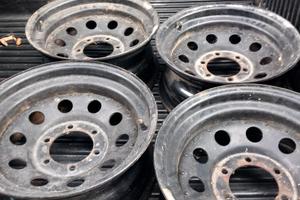 cerchi fuoristrada 16x7 scampanati et meno 25
