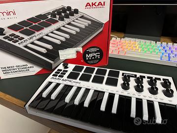 AKAI MPK Mini - Special Edition White