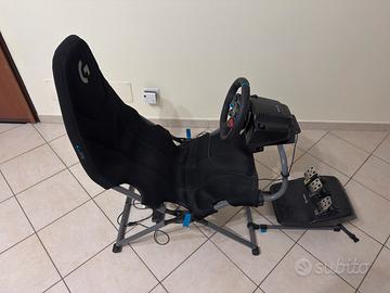 Postazione simulatore Logitech