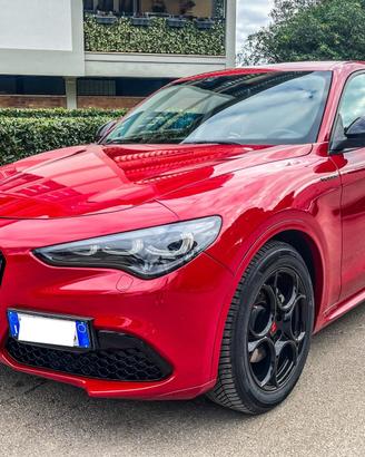 Alfa Romeo Stelvio (2019) Restyling - Full Optiona