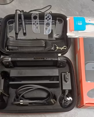 Nintendo Switch V2 + Controller + RingFit + SD