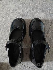 scarpe  vernice nera 38