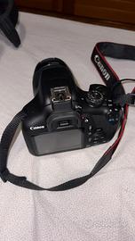CANON EOS 2000D