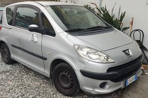 peugeot 1007 argento clima radio etc