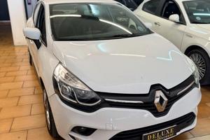 RENAULT Clio TCe 12V 75 CV 5 porte Duel