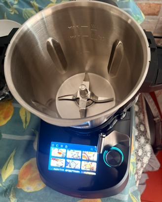Robot Cecotec nuo, con 2 boccali