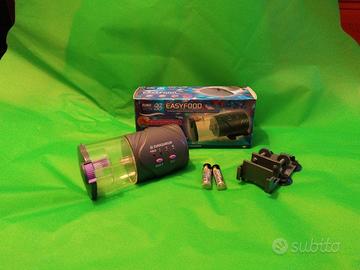 Distributore automatico di mangime per acquario