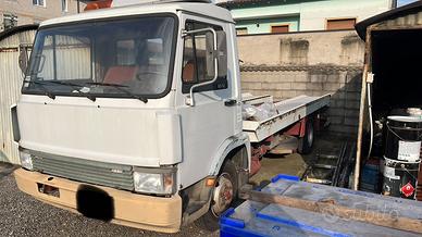 Carroattrezzi iveco 65 12