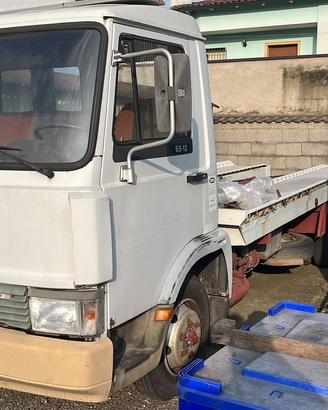 Carroattrezzi iveco 65 12