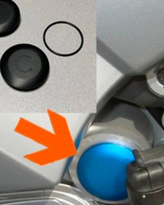 coppia Tappi telelever Neri per  BMW 1200 NUOVI