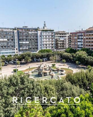 Appartamento di 220 m² con box auto a Lecce