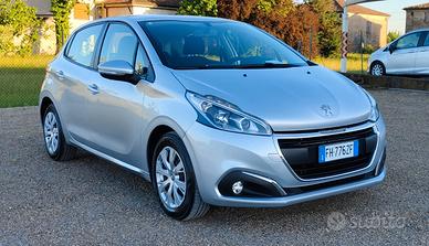 Peugeot 208 PureTech 82 5p. GPL Access