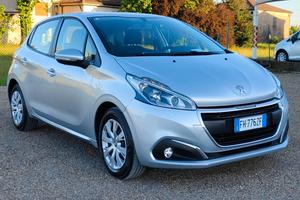Peugeot 208 PureTech 82 5p. GPL Access