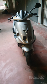 Moto scooter a pari al nuovo