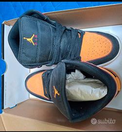 Nike Air Jordan 1 Mid SE