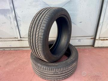 2 gomme Continental 235/45 R19 V (COME NUOVE)