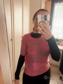 Maglia rosa con fantasia floreale 🌸