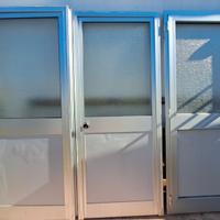 Porte in alluminio e vetro satinato