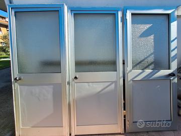 Porte in alluminio e vetro satinato
