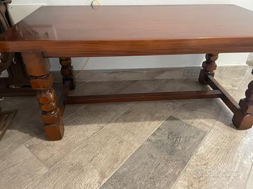 Tavolino in legno massello