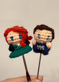 Mini amigurumi Penelope e Colin - Bridgerton