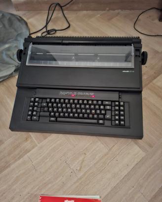 Macchina da scrivere Elettronica Olivetti ET 111