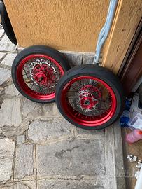 Cerchi Motard falco rossi gommati con dischi