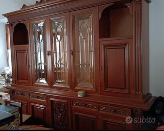 Mobile da soggiorno  in legno massello 