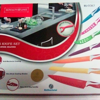 Set coltelli.Nuovo.7 pezzi +1 pelapatate.Royalty