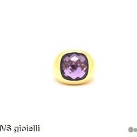 Anello in oro giallo con ametista